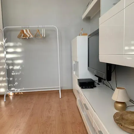 Joanna 2 Parter Blisko Prezero, Dworca * Gliwice