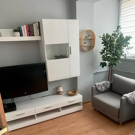 Joanna 2 Parter Blisko Prezero, Dworca