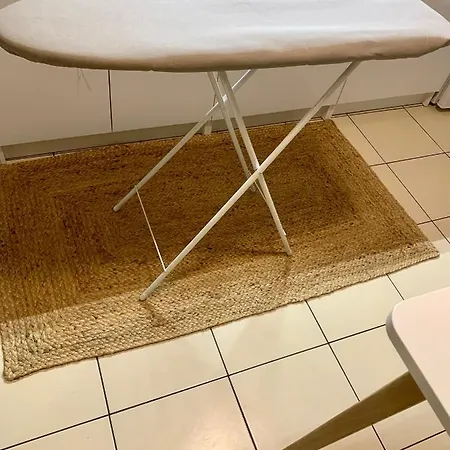 Joanna 2 Parter Blisko Prezero, Dworca Lejlighed