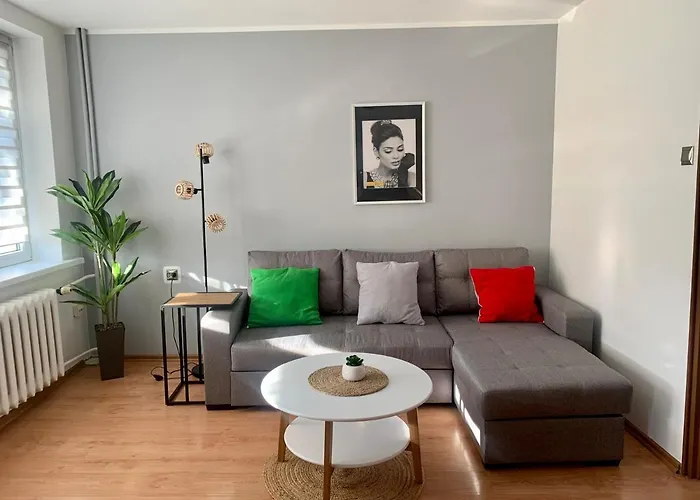 Joanna 2 Parter Blisko Prezero, Dworca * Gliwice