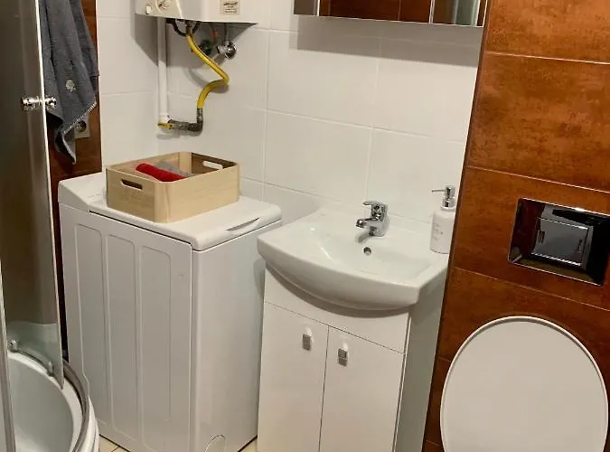 Joanna 2 Parter Blisko Prezero, Dworca * Gliwice